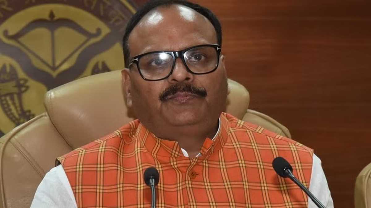 ब्रजेश पाठक बोले, अखिलेश को मिले भ्रष्टाचार भूषण का अवॉर्ड